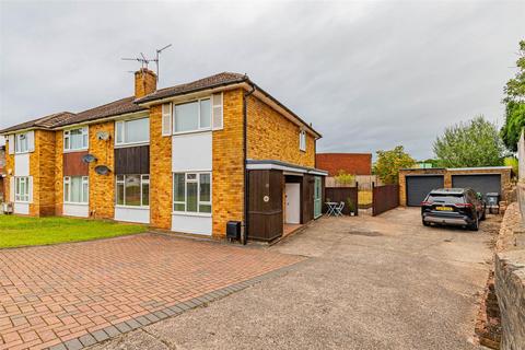 2 bedroom maisonette for sale - Celyn Avenue, Cardiff CF23