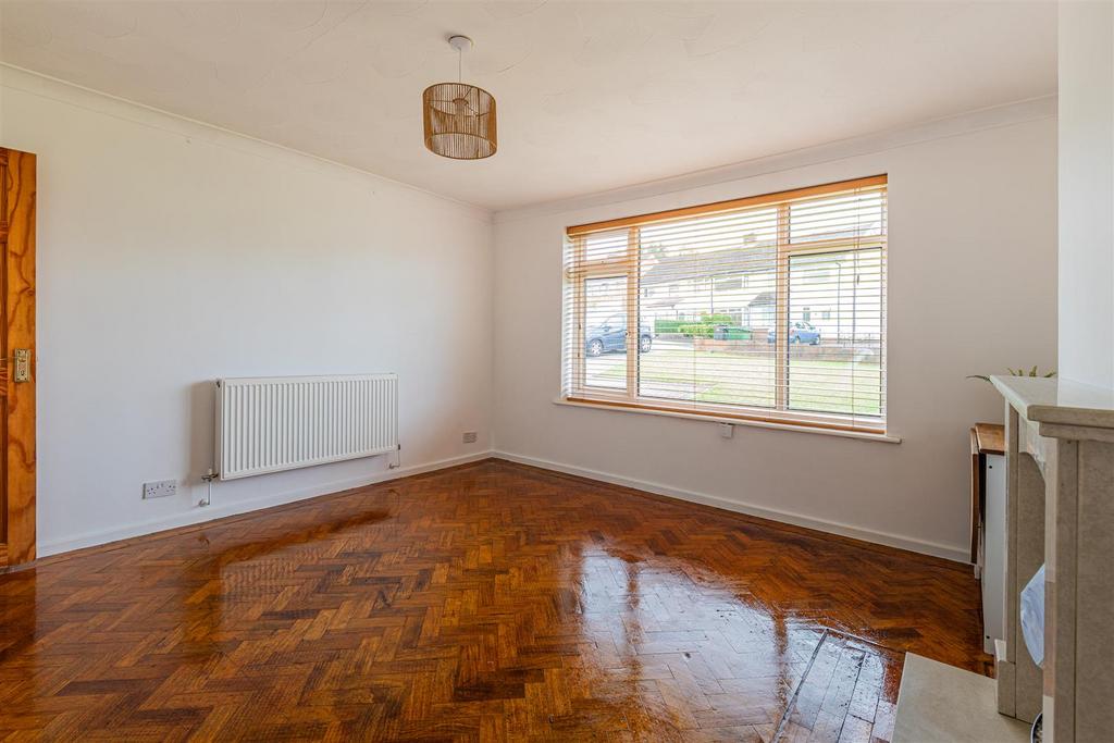 Celyn Avenue 29-19.jpg