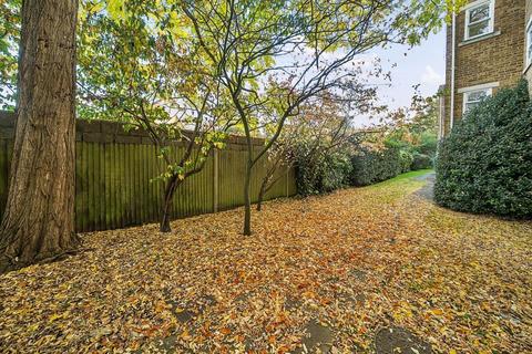 45 Cedar Terrace, Richmond, TW9 2BZ