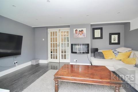 43 Hampden Crescent, Cheshunt, Waltham Cross, EN7 5AX