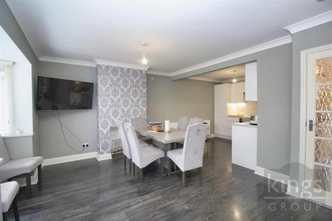 43 Hampden Crescent, Cheshunt, Waltham Cross, EN7 5AX