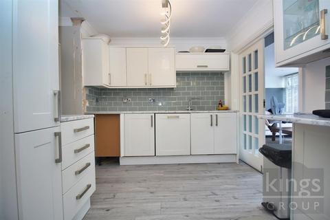 43 Hampden Crescent, Cheshunt, Waltham Cross, EN7 5AX