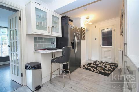 43 Hampden Crescent, Cheshunt, Waltham Cross, EN7 5AX