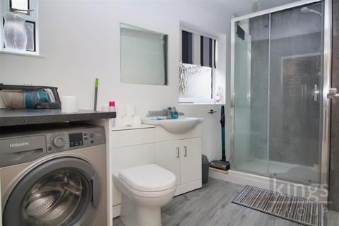 43 Hampden Crescent, Cheshunt, Waltham Cross, EN7 5AX