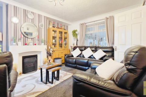 3 bedroom semi-detached house for sale, Queensdale Crescent, Knowle Park, Bristol, BS4 2TS