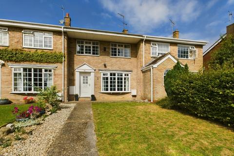 3 bedroom terraced house for sale, Laburnum Avenue, Hutton Cranswick, YO25 9QH