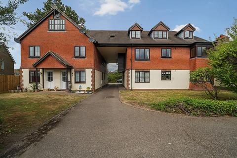 2 bedroom apartment for sale, Coombe Court, Sevenoaks TN14