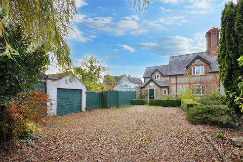 3 bedroom semi-detached house for sale, The Street, Motcombe, Shaftesbury