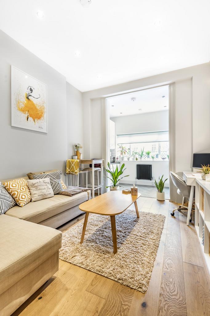 692833 (7)