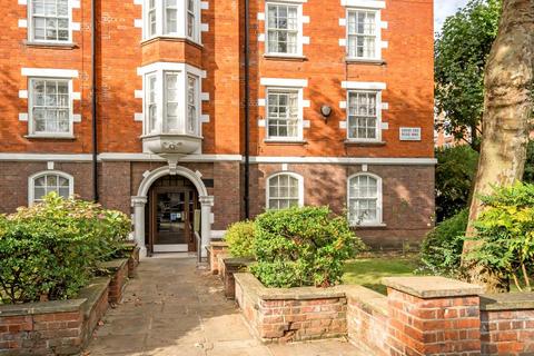 3 bedroom flat for sale, Bronwen Court,  St John's Wood,  NW8