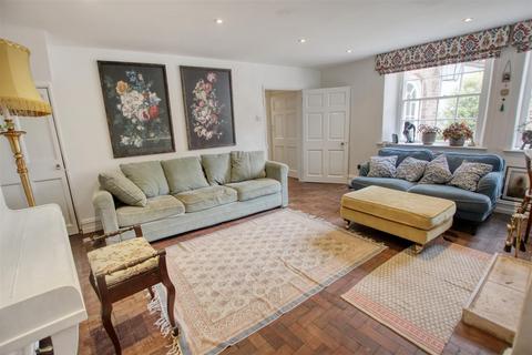 10 North End, Bedale, DL8 1AB