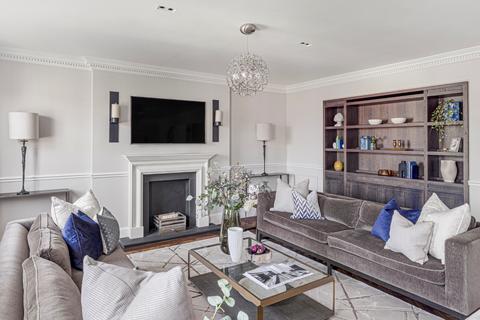 3 bedroom duplex for sale, Upper Belgrave Street, London SW1X