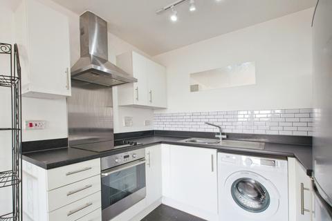 1 bedroom flat to rent, Clydesdale Way Belvedere DA17