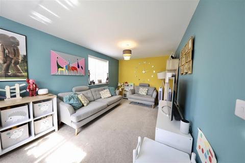 3 bedroom detached house for sale, Edmond Close, Cottingham