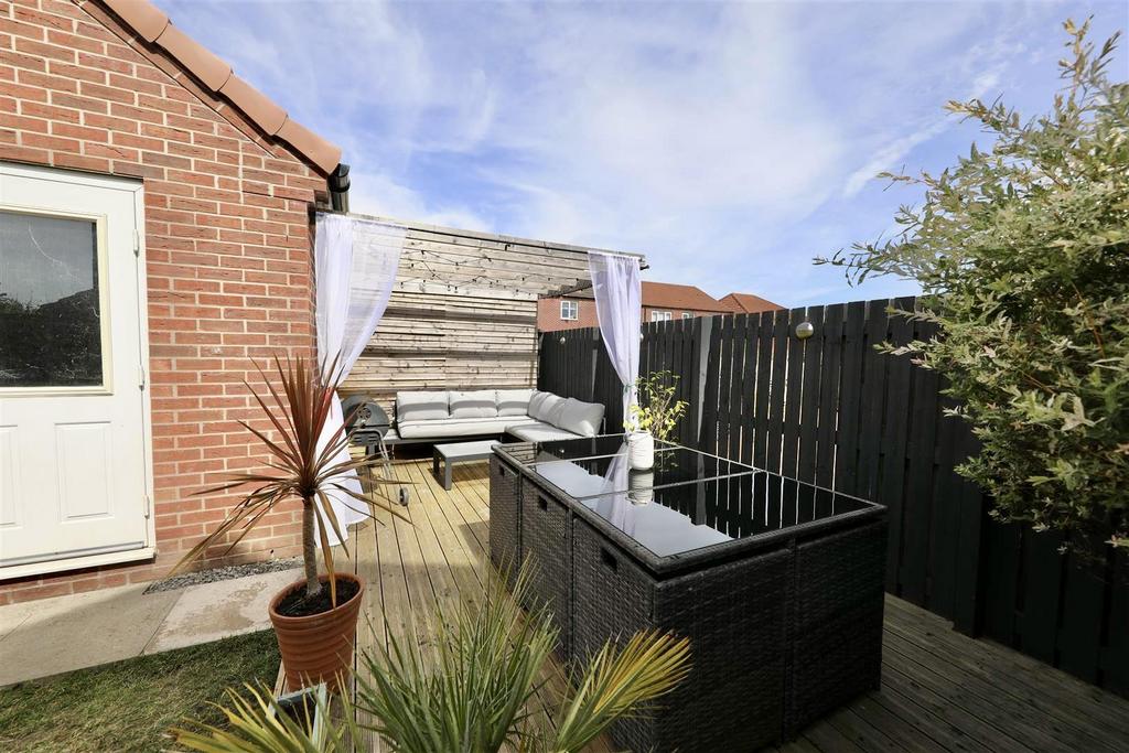 4 Edmond - Garden 3.jpg