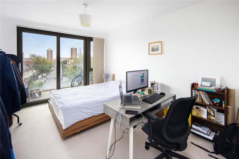 2 bedroom flat for sale, Ben Jonson Road, Stepney, London, E1