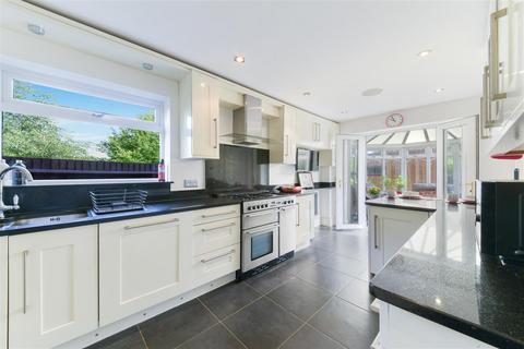 4 bedroom detached house for sale, Cullerne Close, Ewell Village