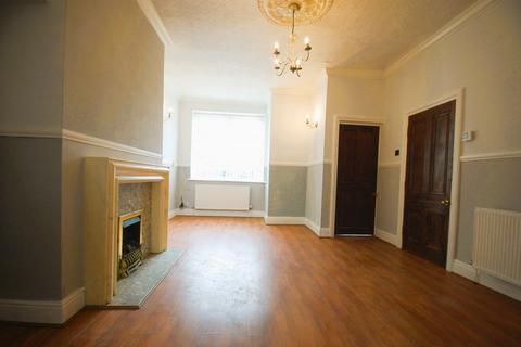 3 bedroom terraced house to rent, St. Davids Road North, Lytham St. Annes FY8