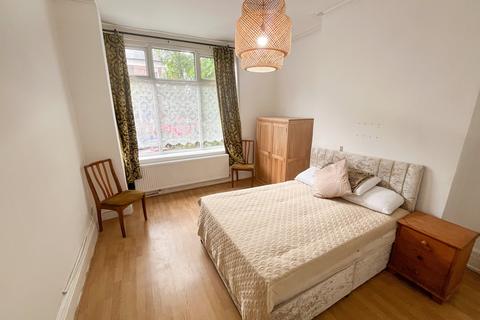 5 bedroom terraced house for sale, Beech Range, Levenshulme