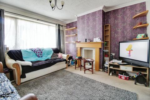 34 Buckhurst Crescent, Walcot, Swindon, SN3 3DA