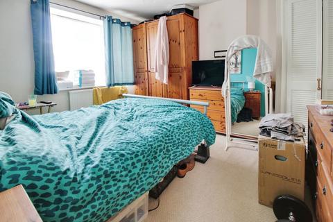 34 Buckhurst Crescent, Walcot, Swindon, SN3 3DA