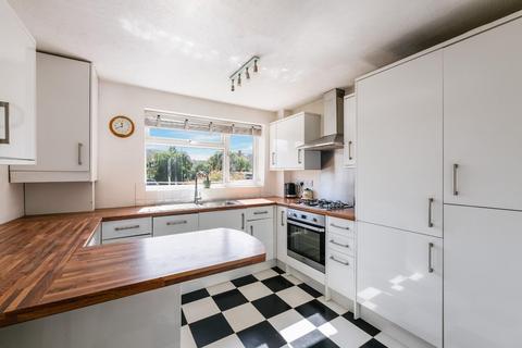 2 bedroom flat for sale, Larch Crescent, Ewell