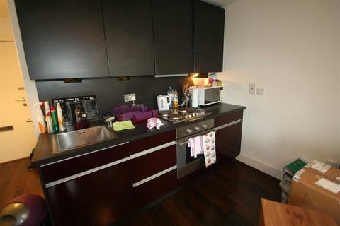 Studio to rent, Basingstoke RG21