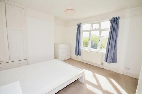 1 bedroom in a house share to rent, Amberley Road Portsmouth PO2