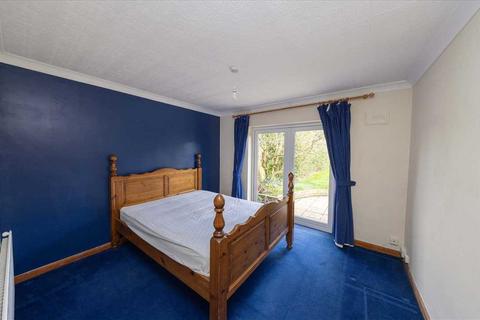 31 Tilstone Close, Eton Wick, Windsor, SL4 6NG