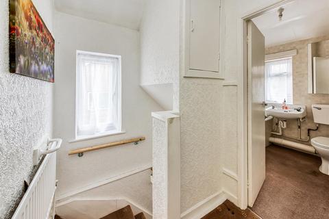 51 Common Road, Wombourne, Wolverhampton, WV5 0HE