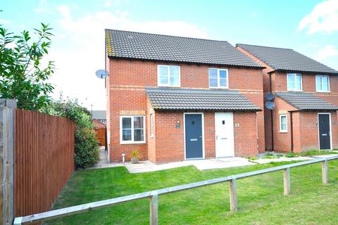 2 bedroom semi-detached house for sale, Cambridge Drive, Thorne, Doncaster