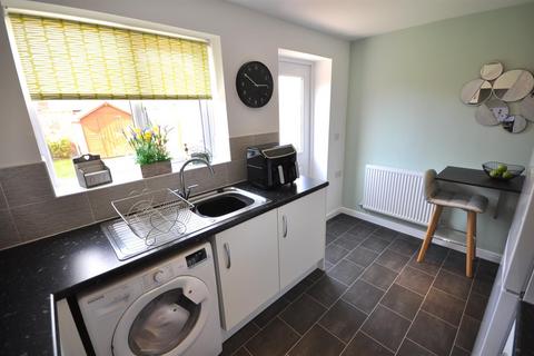 2 bedroom semi-detached house for sale, Cambridge Drive, Thorne, Doncaster