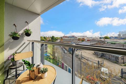 3 bedroom apartment for sale, Bloom House, Rotherhithe New Road, London, SE16