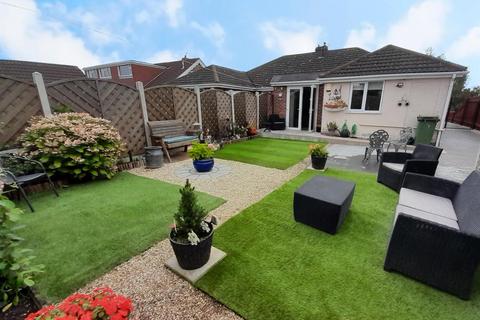 3 bedroom semi-detached bungalow for sale, Highthorpe Crescent, Cleethorpes DN35