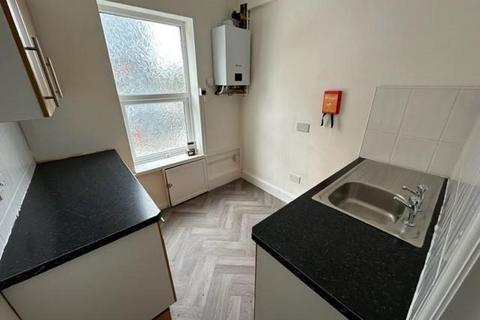 1 bedroom flat to rent, Whetstone Lane, Birkenhead, CH41