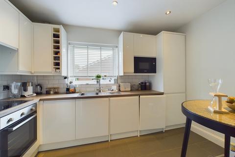 2 bedroom flat for sale, Flat 4, 49 Chesham Road, Amersham, Buckinghamshire