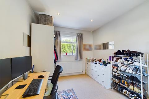 2 bedroom flat for sale, Flat 4, 49 Chesham Road, Amersham, Buckinghamshire