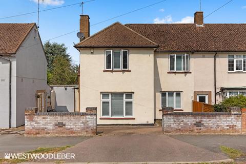 5 bedroom semi-detached house for sale, Hyde Mead, Waltham Abbey EN9