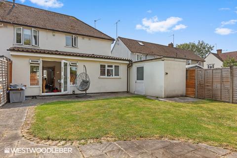 5 bedroom semi-detached house for sale, Hyde Mead, Waltham Abbey EN9