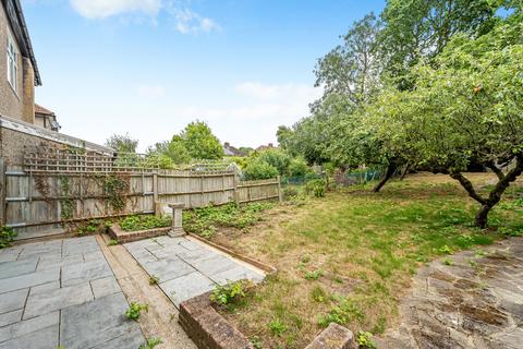 87 The Grove, West Wickham, BR4 9LA