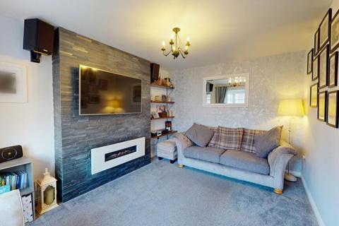 80 Heatherfields Crescent, New Rossington, Doncaster, DN11 0TZ