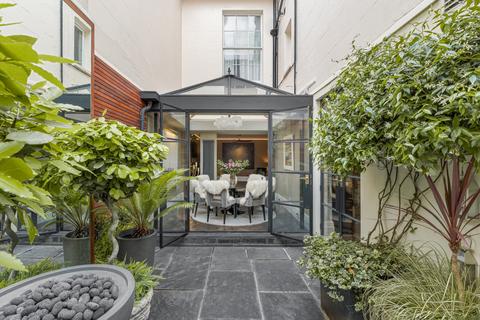 2 bedroom apartment for sale, Eaton Place, London SW1X