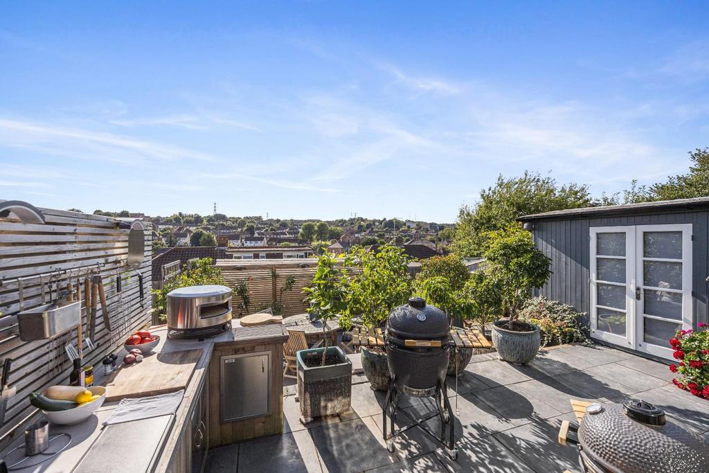 Southdown Road, 116-017.jpg