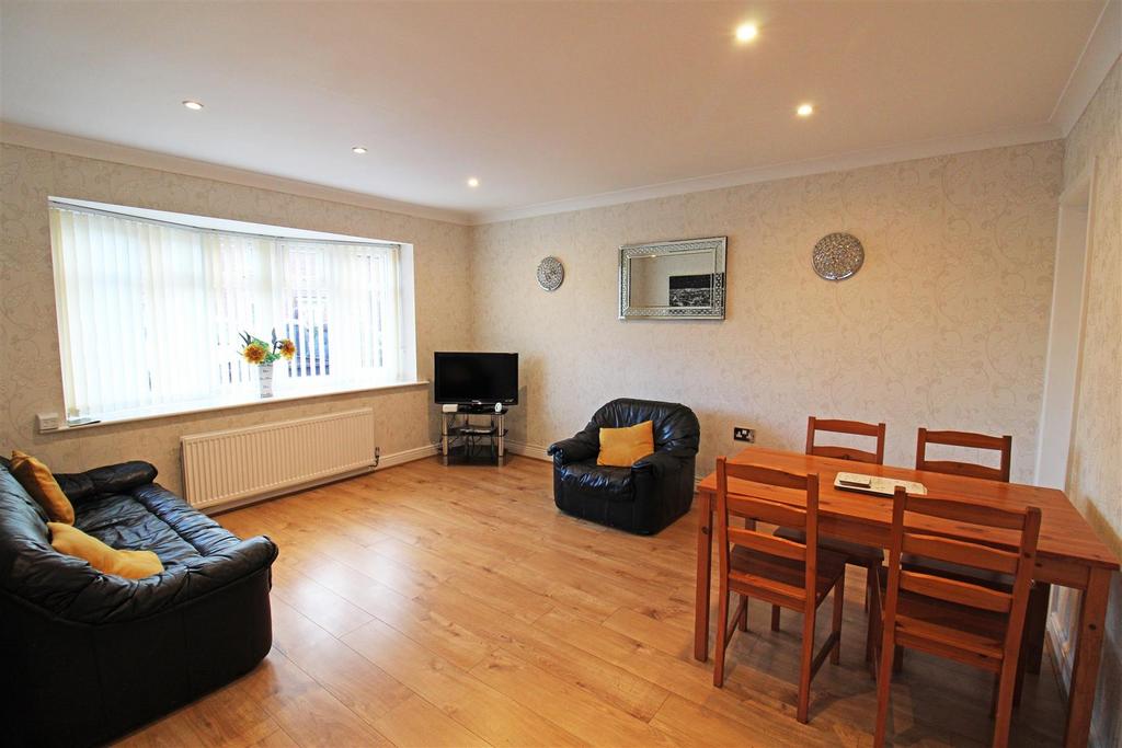 Open Plan Living / Dining Room