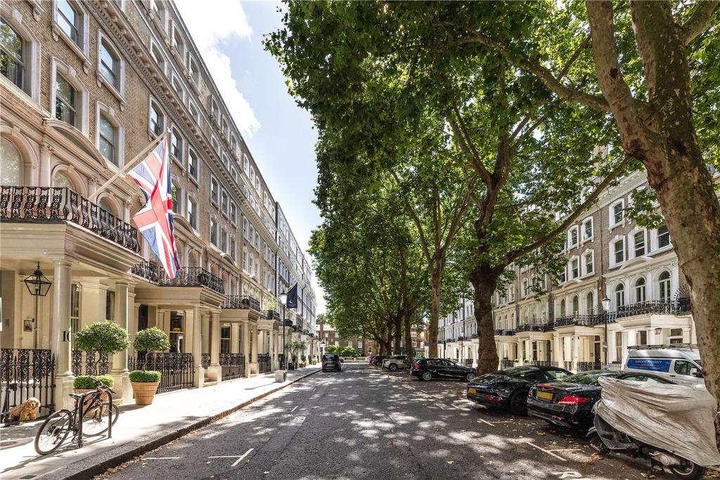 Beaufort Gardens 1 bed apartment for sale £1,200,000