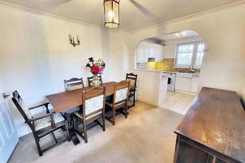 2 bedroom flat for sale, East Cliff