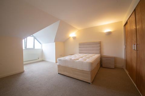 2 bedroom flat for sale, Valley Park View, Peterborough PE2