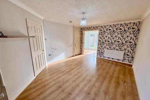 3 bedroom semi-detached house for sale, Morris Court, Yaxley