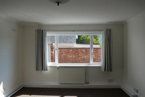 Studio to rent, Mount Radford Crescent, Exeter EX2