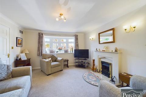 4 bedroom detached house for sale, Lancer Way, Billericay, Essex, CM12